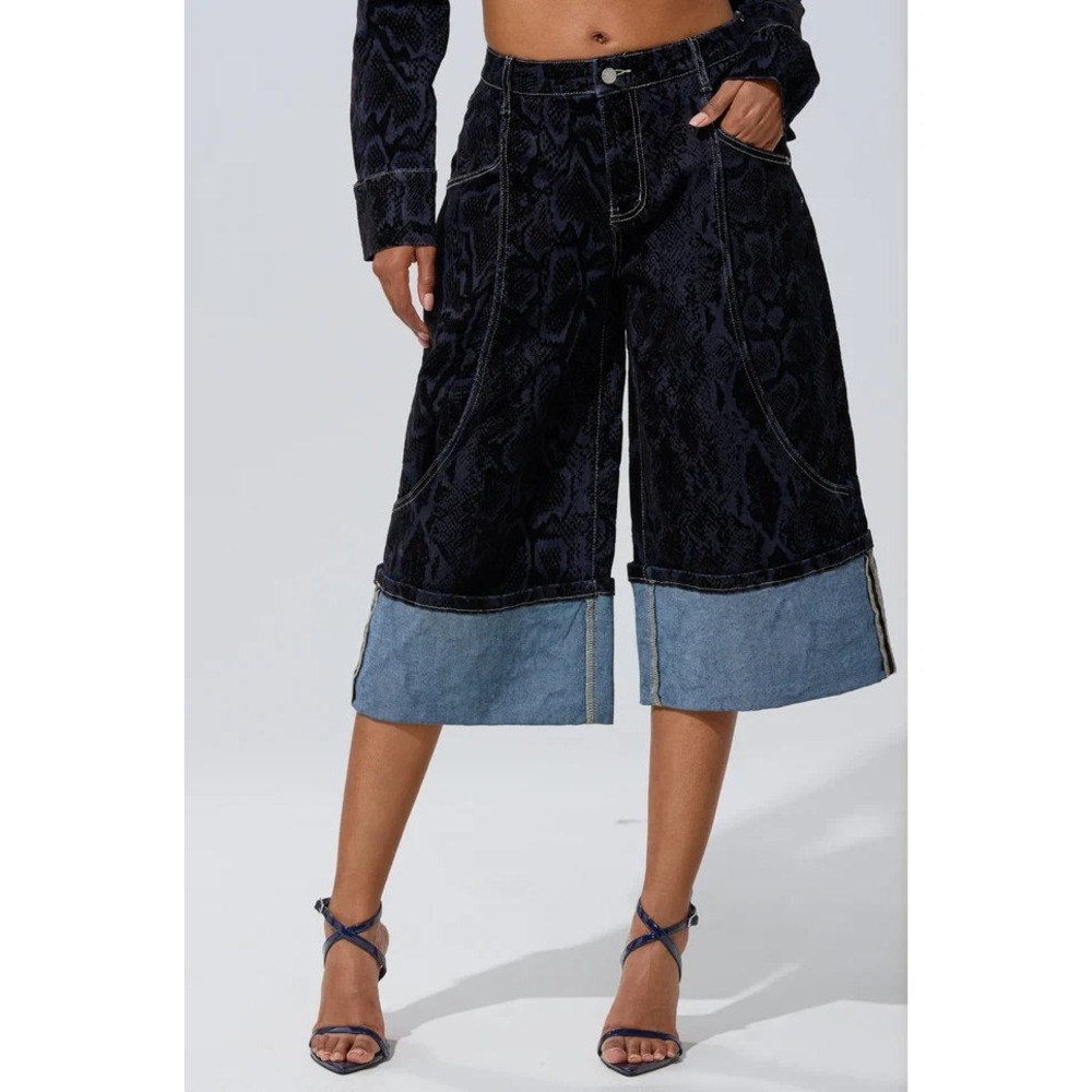 Akira FEELS LIKE MONEY DENIM BERMUDA SHORT High Rise Wide Leg Women's XL Black